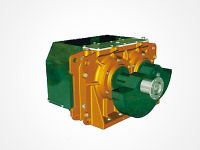 座式强制同步稀油激振器